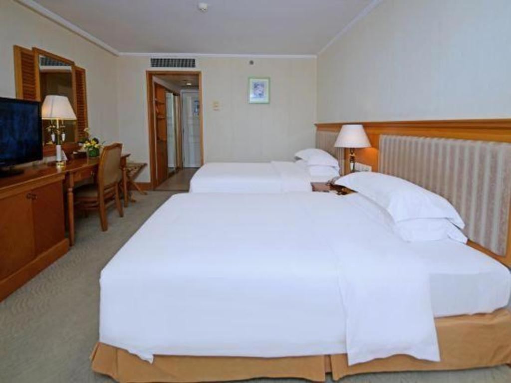 Golden Sea View Hotel Haikou Haikou  Exterior photo