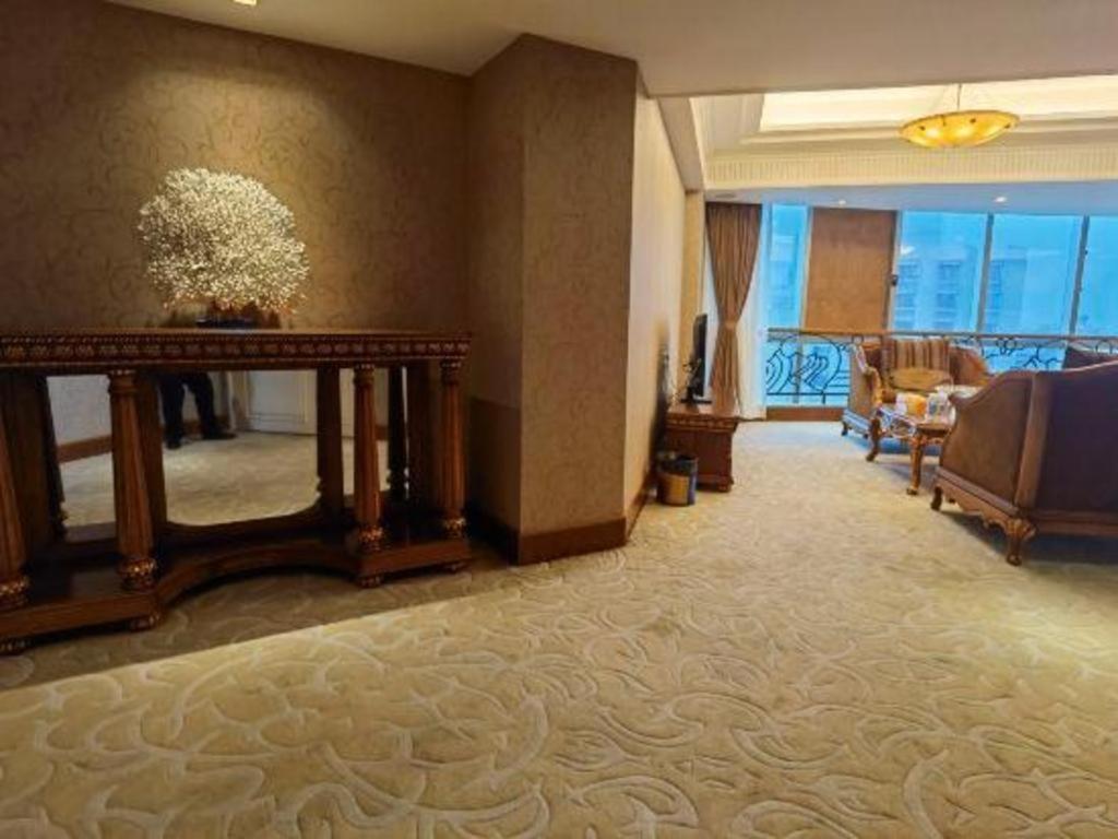 Golden Sea View Hotel Haikou Haikou  Exterior photo